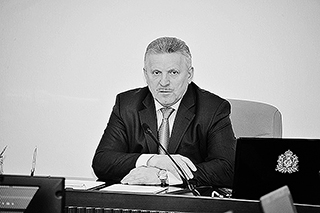 Конституционный суд удо оба Хилвар